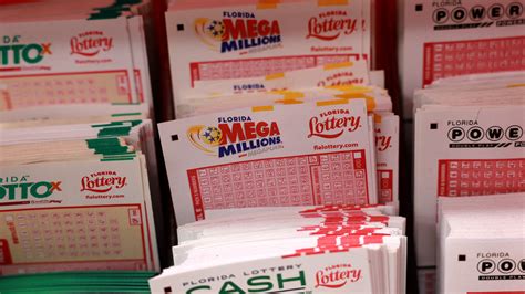 A Mega Millions player in Florida wins $1.58 billion jackpot, the third largest prize in US history